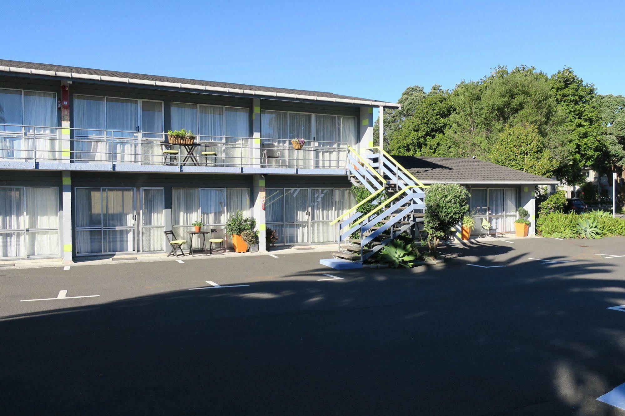 Roselands Motel Тауранга Екстериор снимка